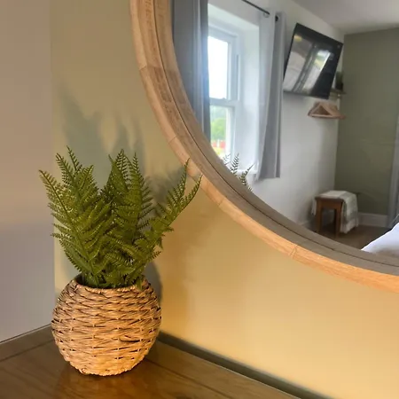 Shemara Πανσιόν Κέσγουικ